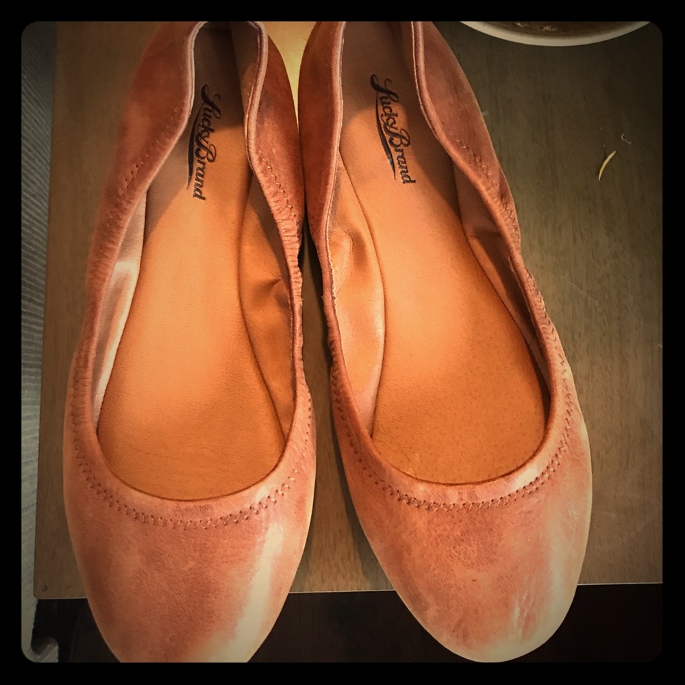 Lucky Emmie Flats in Bourbon